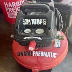 Central Pneumatic 3 Gallon,  Air Compressor