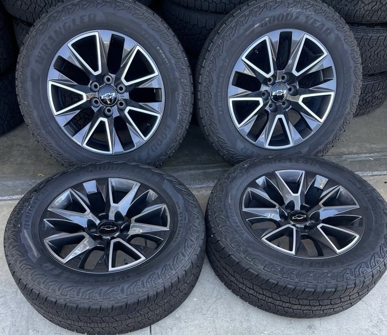 Chevy Tahoe Suburban Z71 Factory Wheels