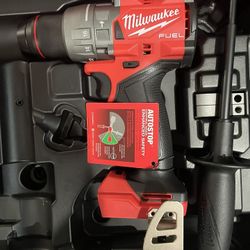 Milwaukee M18 Fuel Hammer Drill M4 