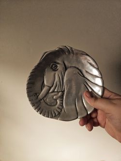 Silver Metal Elephant Head Relief Decorative Plate