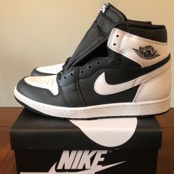 Jordan 1 Retro Black White 