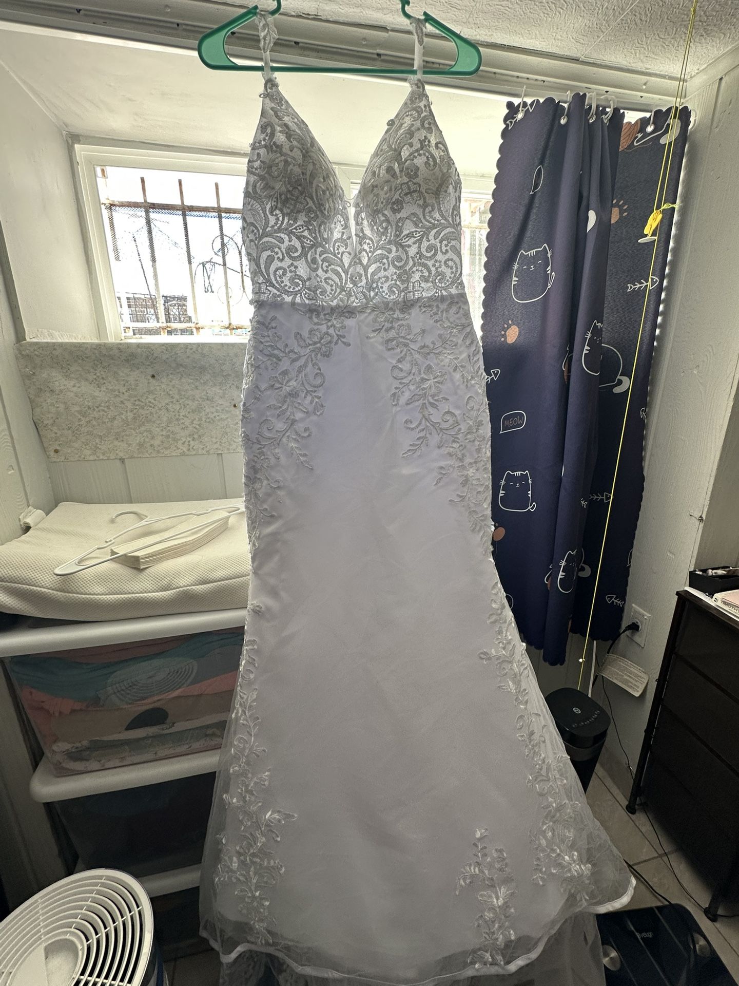 Size L Wedding Dress, NEW