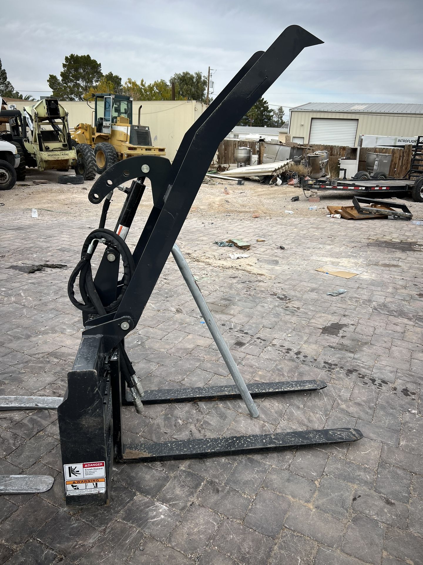 BRAND NEW Skid Steer Fork Grapple