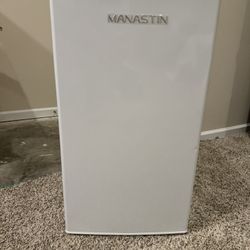 Mini Fridge 3.2 Cu Ft
