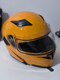 Motorcycle DOT helmet (medium size) 