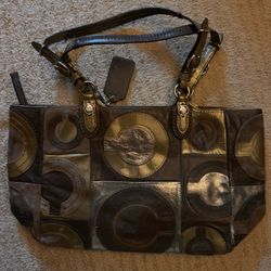 COACH Madison Mia Inlaid C Logo Leather Tote 
