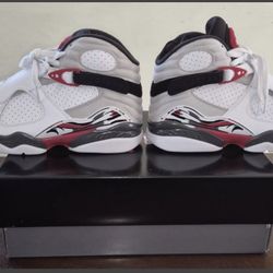 Air Jordan 8 Retro BUGS BUNNY