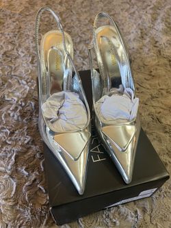 Fashion Nova Silver Heels - Size 7.5