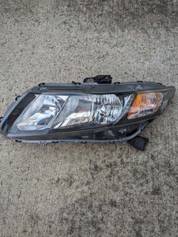 2013 Honda Civic (9th Gen.) Drivers Side Headlight 