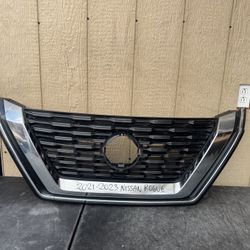 2021 2022 2023 NISSAN ROGUE FRONT GRILLE OEM USED 