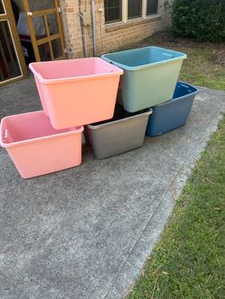 Set of 5 Plastic Storage Bins 18 Gal no lids