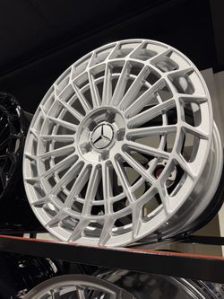 20s staggered silver Mercedes 5lug
