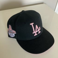 Dodgers New Era Fitted (size 7)