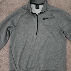 Nike Dri Fit Sweater Sz Small