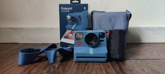 Polaroid now+