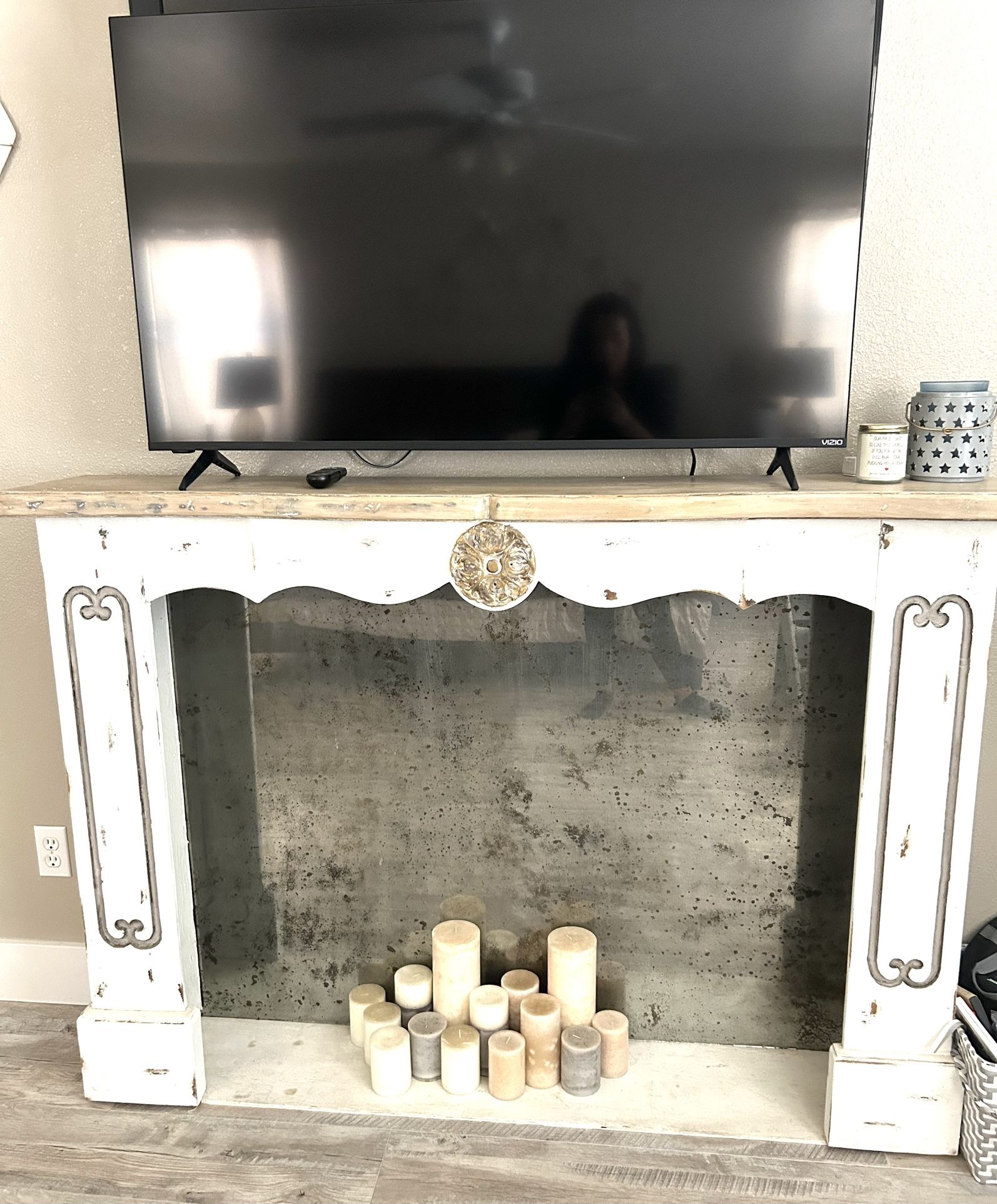 Vintage Mantle