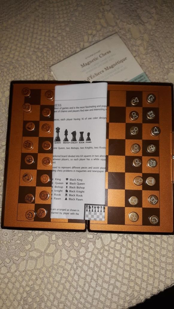 Starbucks magnetic chess board game, New!