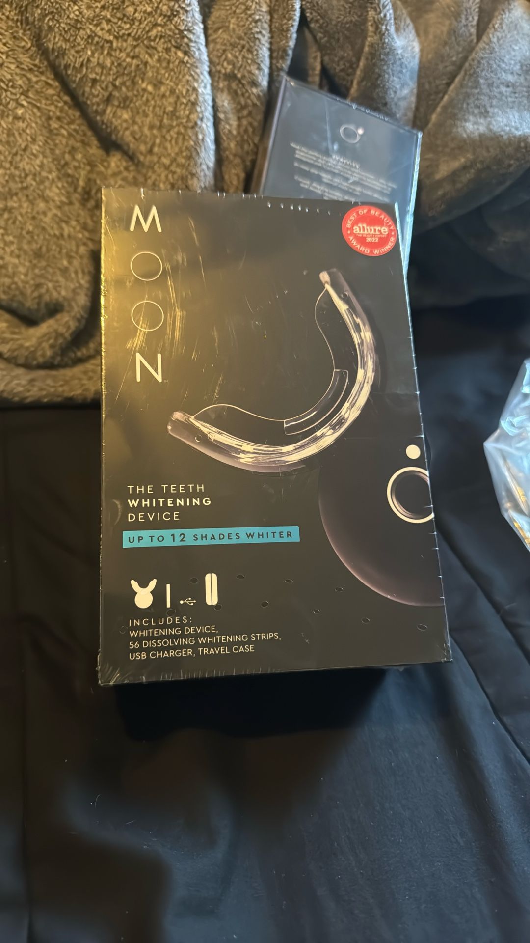 Moon Teeth Whitening Device