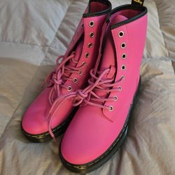 Brand New Rare Pink Doc Martens Size 7M/8L Womens