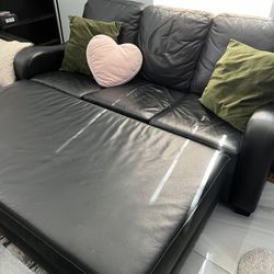 Leather Couch With Ottoman 