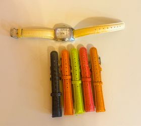 Invicta Women's Lupah Special Edition Watch Set – New Battery + 5 Unworn Straps!