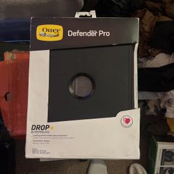 iPad Pro Defender Pro Series Outter Box Case