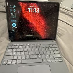 Apple iPad Air (M2) 13” with Apple Pencil and Logitech Keyboard