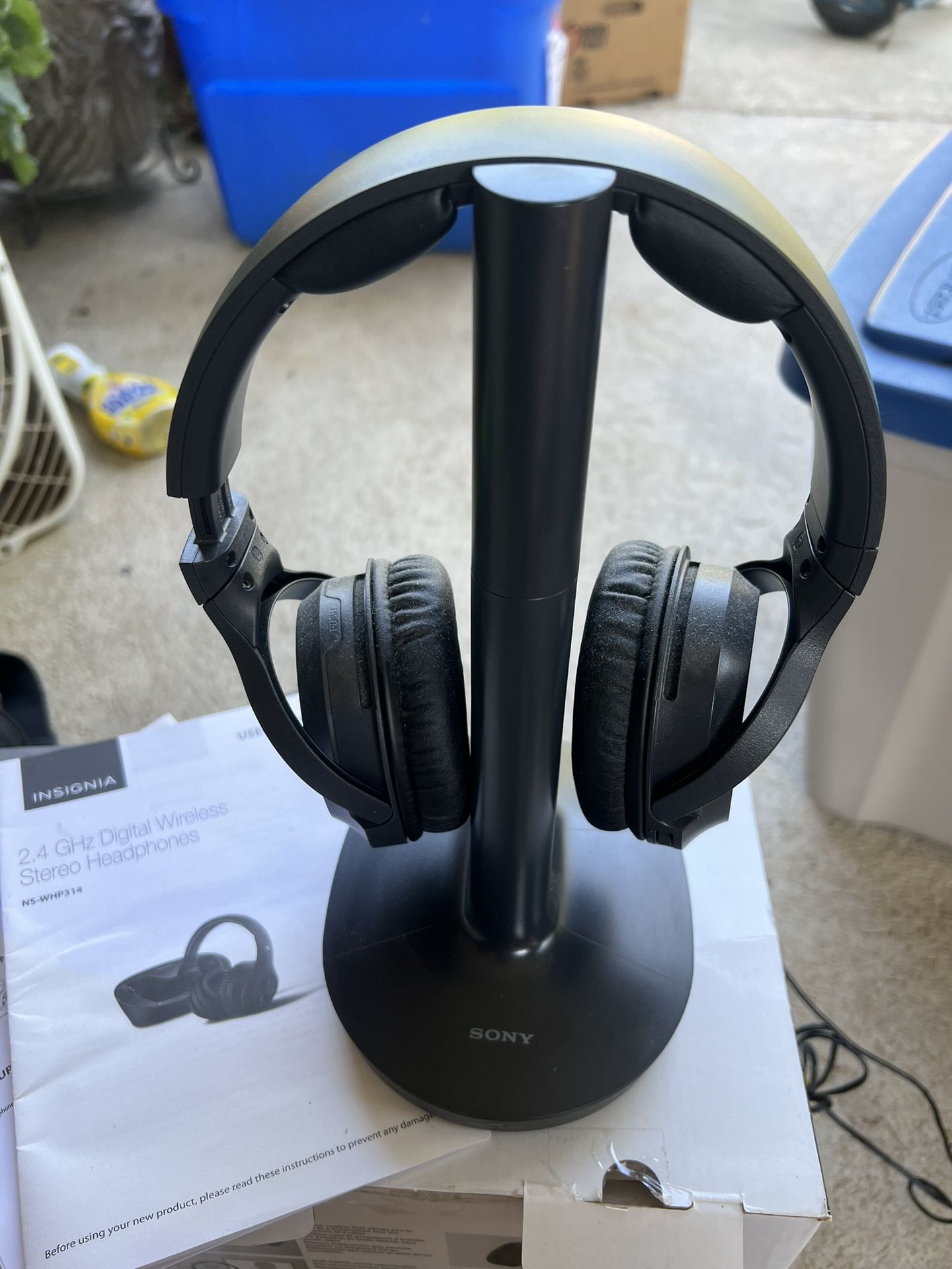 PreOwned Sony MDR-RF995RK Wireless Stereo Headphone System.