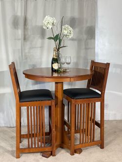 Handsome BAR Height Bistro / High Table & 2 Chairs PERFECT FOR NAN CAVE OR STUDIO LIVING