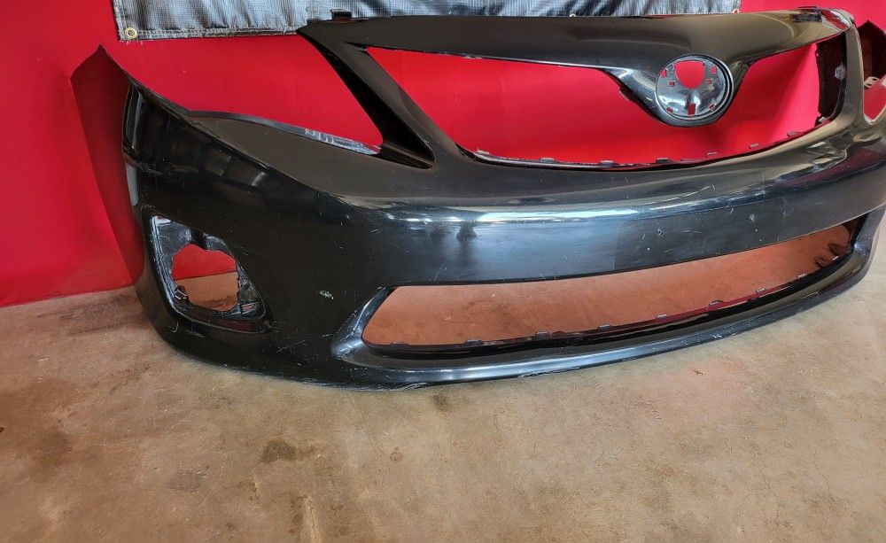 Toyota Corolla 2011 2012 2013 Front Bumper Oem