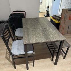 Dining table (4 piece set)