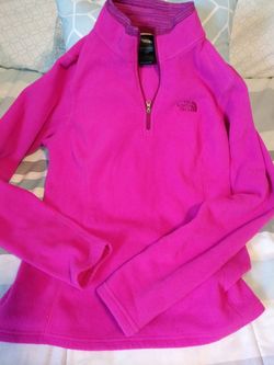 Women's Small North Face fleece pullover