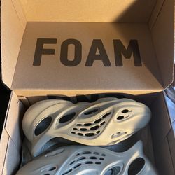 Foam runners Yeezy sand