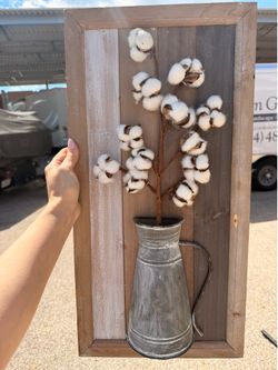 Rustic wall planter with cotton decoration