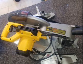 DeWalt DW175 12
