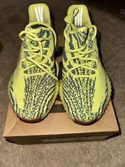 Authentic Yeezy Boost 350 V2 Frozen Yellow B37572