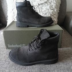 Timberland Premium 6 Inch Waterproof Boots Color Black Nubuck Size 6 Juniors