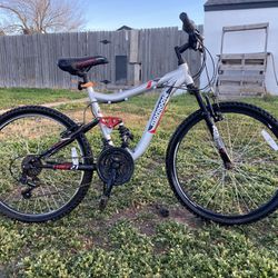 Mongoose Ledge 2.1 Bike 24’