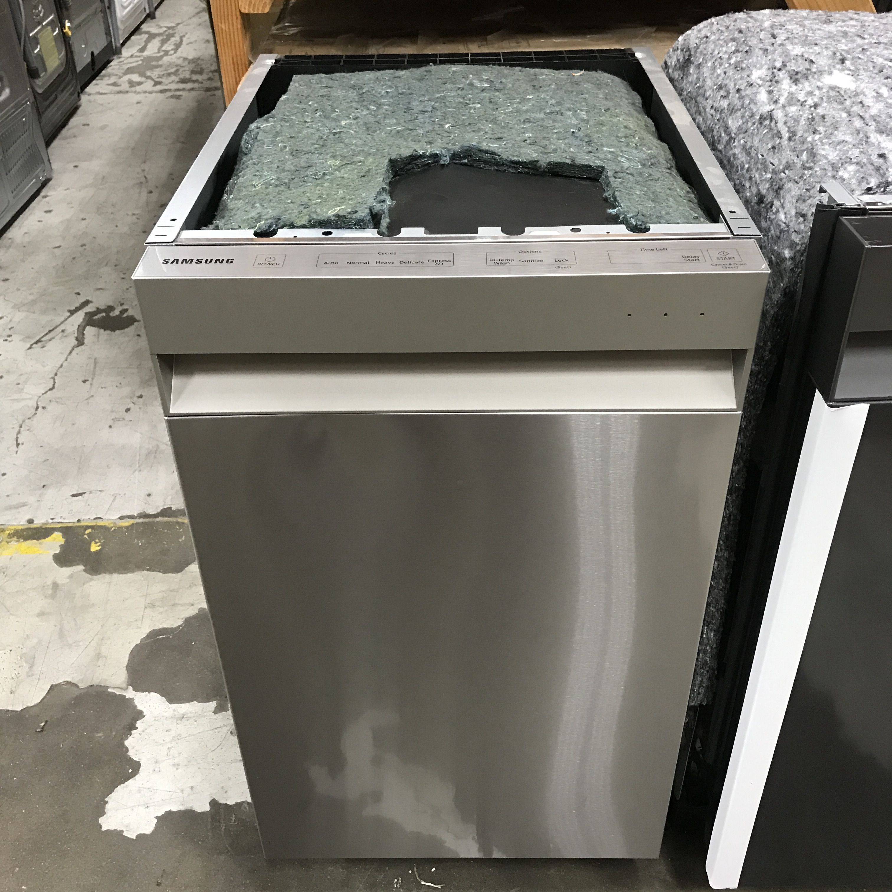 Samsung 18" Top Control Dishwasher