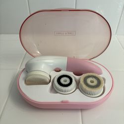 Vanity Planet Exfoliating Face Scrubber 