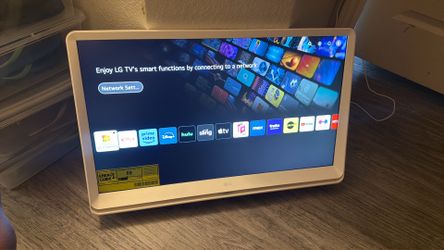 LG 27in Portable and Mountable Tv