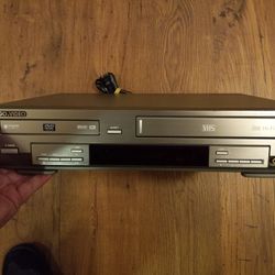Go Video VCR DVD Player Combo Deck