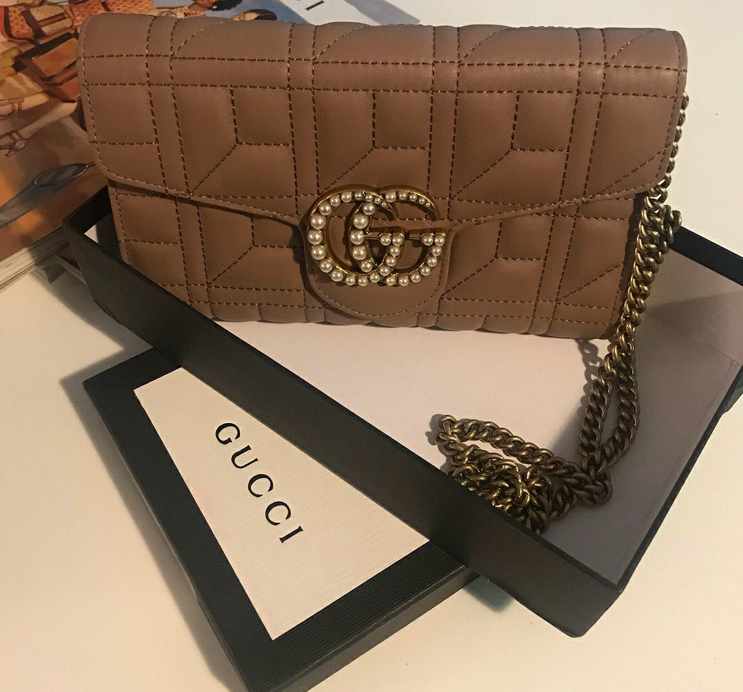 Gucci marmont wallet on chain beige purse