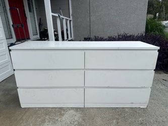 WHITE (6) DRESSER