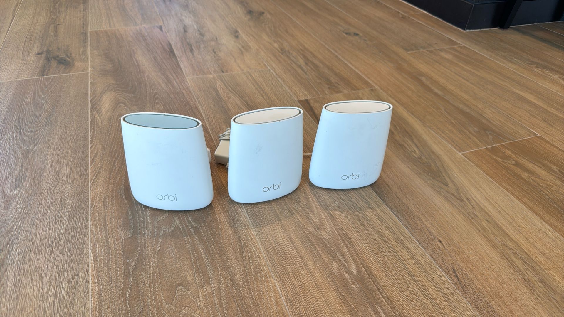 NETGEAR Orbi Whole Home Mesh WiFi Router And Sattelites