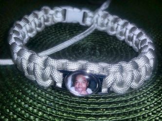 Custom Handcrafted Paracord Bracelets