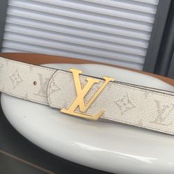Louis Vuitton men's and women's same belt