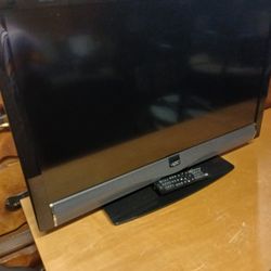 32" flat- screen TV/REMOTE CONTROL! MUST GO!