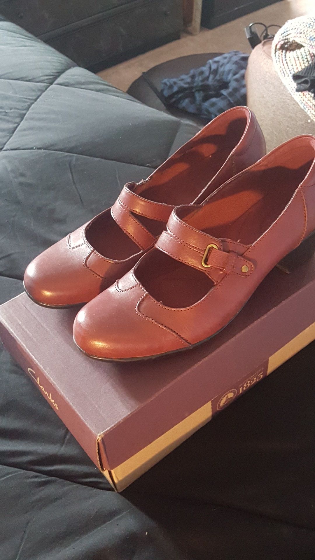 Clark's Maryjane Cute Shoes Burgundy & Grey