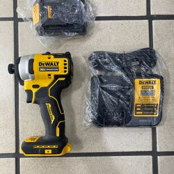 DEWALT Impact Driver Set